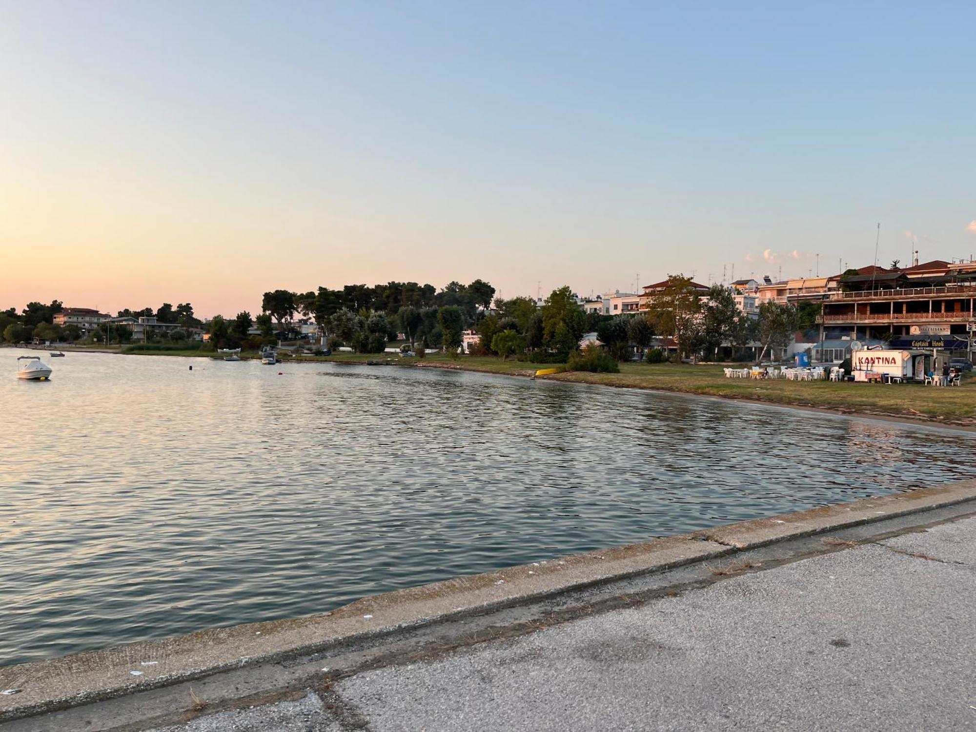 Xronis Apartments نيا ميشانيونا المظهر الخارجي الصورة